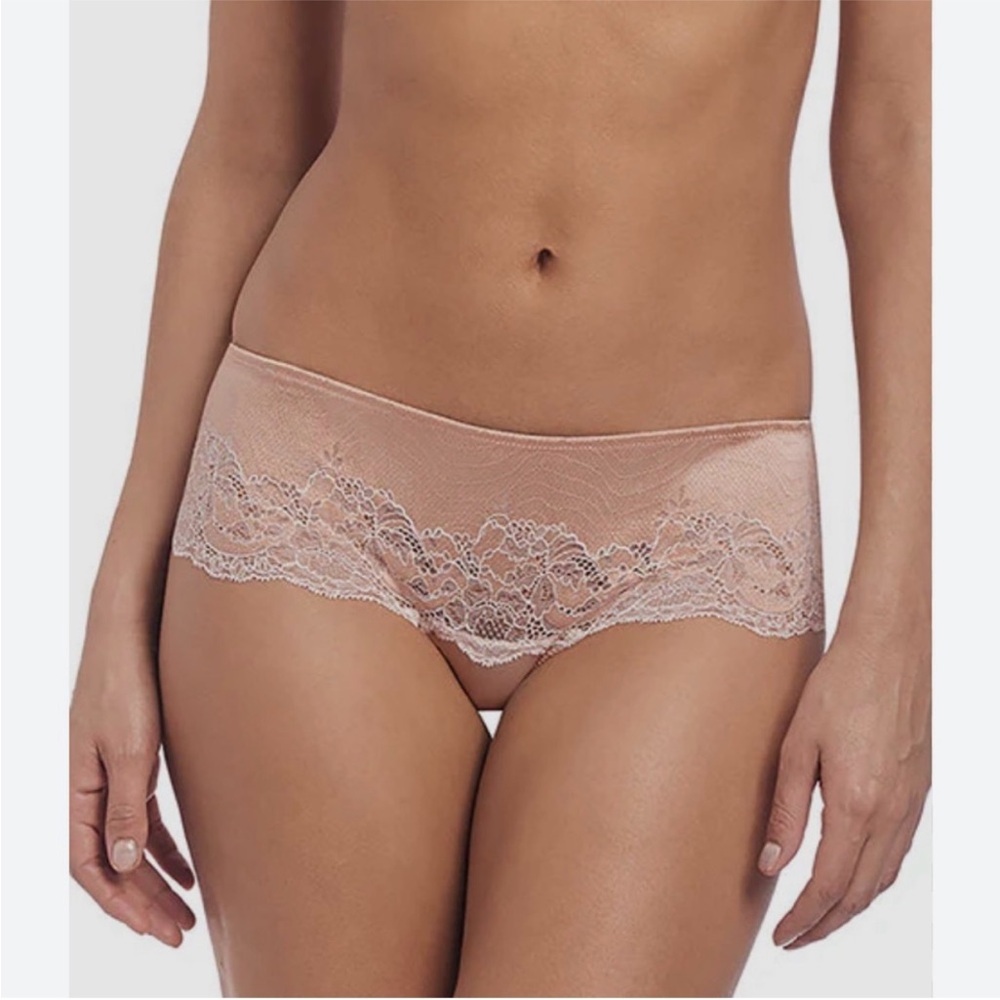 Wacoal Lace Affair Tanga Thong Panty 845256 Nude Neutral 6 M NWOT